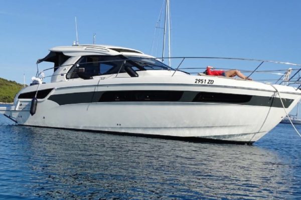 Bavaria 400 Coupe „Saluka“-600x400