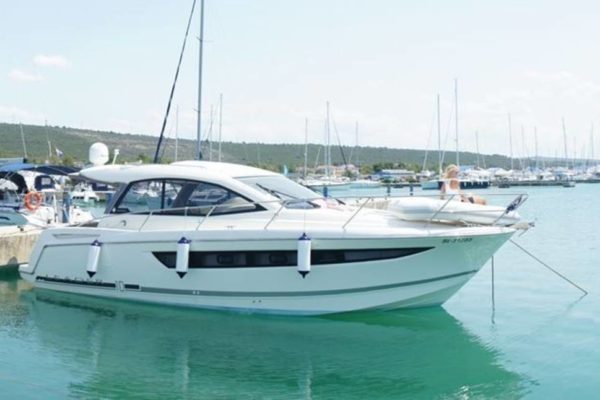 Jeanneau Leader 10 „Net Uno“-600x400