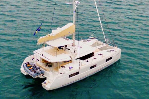 Lagoon 46 Kari-600x400